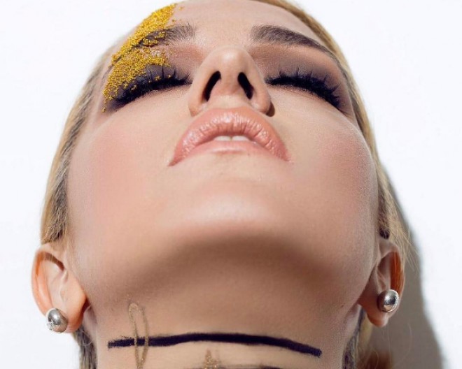 Lalə: “Xəyanət sənə acı versə belə…”