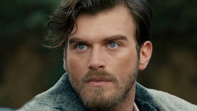 Kıvanç "Colins"in reklam siması oldu