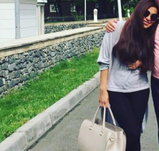 Rəqsanə həyat yoldaşına: “Ayrılarmı könül candan?”