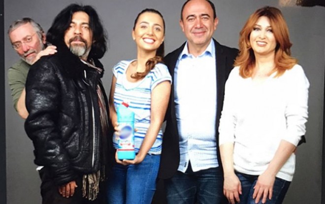 Tarkanın rejissoru məşhurlarımızı reklama çəkdi -&nbsp;Okan fotoqraf oldu
