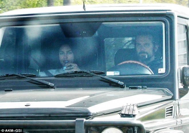 İrina Şeyk və Bredli Kuper idman zalından çıxarkən&nbsp;