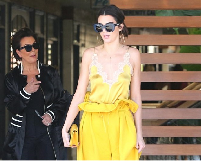 Kendal Cenner anası və bacısı ilə - fotolar