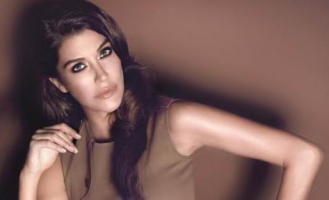 Türkiyəli modelin uşaqlıq fotosu