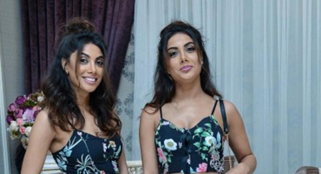 Əkizlər analarını belə təbrik etdi