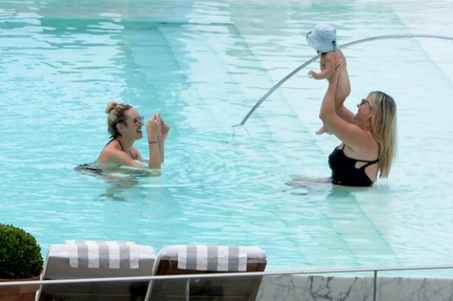 Model Kendis Sveynpolun doğuşdan sonrakı idaeal bədəni - fotolar