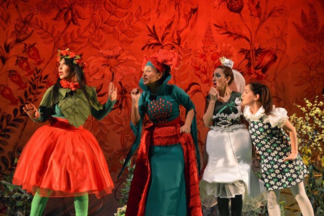 “Uşağı teatra apar”  devizi altında tədbir