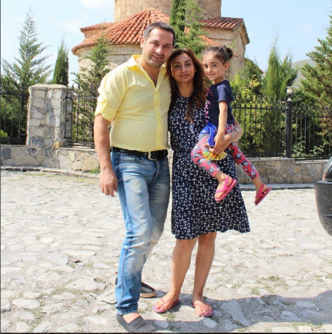 Elnur Kərimov həyat yoldaşına: "Arzulayaq ki, bizə dözəsən" - foto