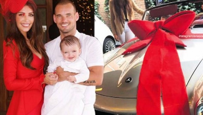 Hollandiyalı futbolçudan həyat yoldaşına milyonluq hədiyyə - foto