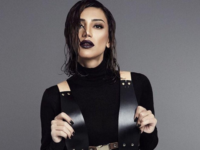 Elzanın şeirini paylaşan Röya: “Allahım, özün mənə kömək ol”