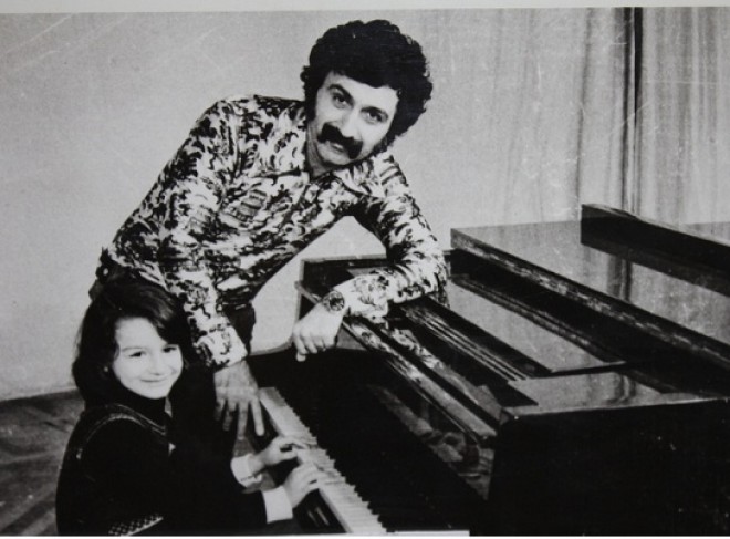 Vaqif Mustafazadənin doğum günüdür - video