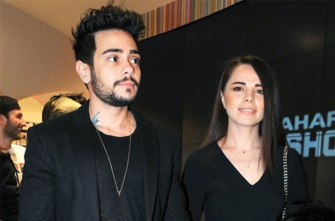 Cinsiyyətini dəyişən aktyor nişanlısıyla alış-verişdə