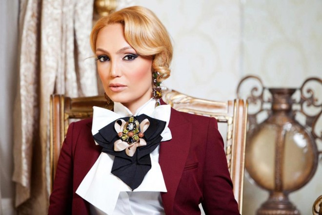 Nuranın doğum günü hədiyyəsi: “Qızıl və brilyantdan hazırlanıb”