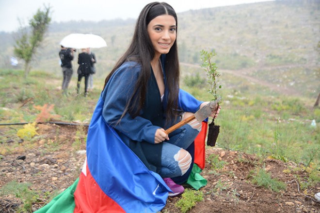 Səmra Rəhimli: "Hamı paxlavanı sevir, amma mən..." 