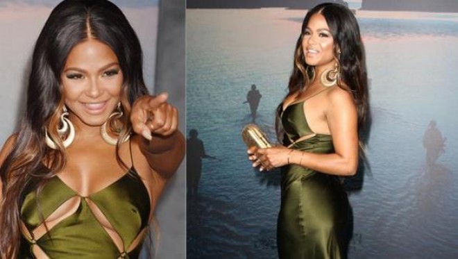 Müğənni libası ilə gecənin ulduzu oldu