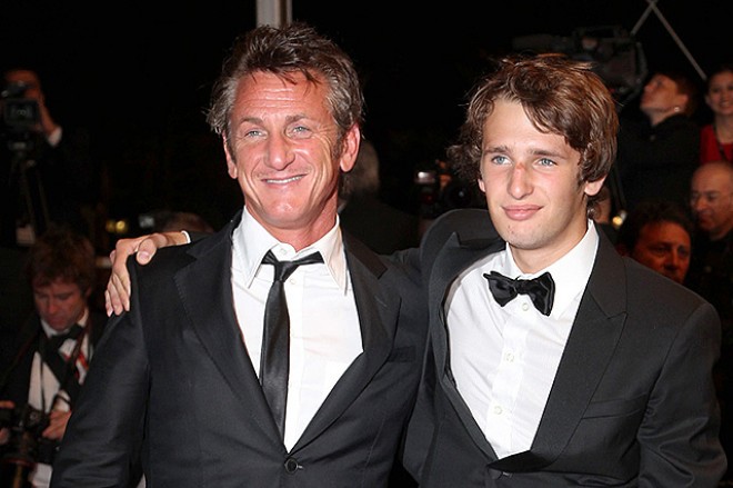 "Narkoloji klinika, yoxsa avtobus dayanacağı?!"