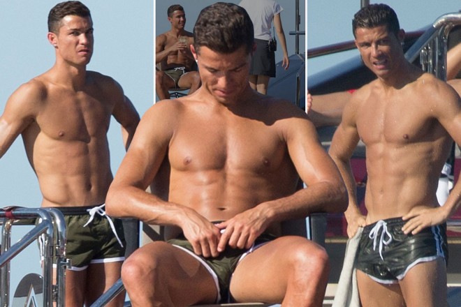 Ronaldo İbizada 2 qadınla görüntüləndi&nbsp;