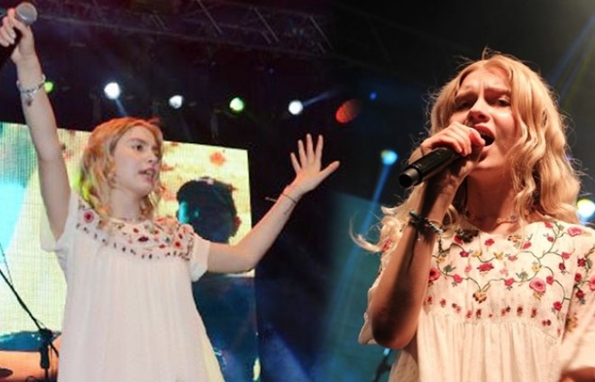 Aleyna Tilki açıq havada konsert verdi