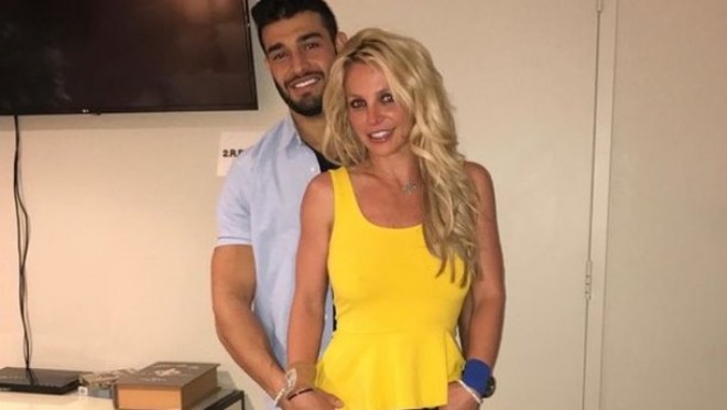 &nbsp;Britninin atası qızının sevgilisini izləmək üçün 8 detektiv tutub