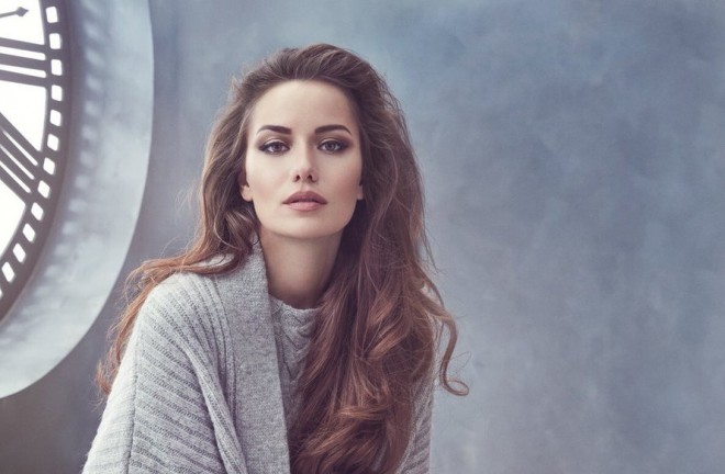 Fahriye Evcen “Koton”un reklam çarxında - video