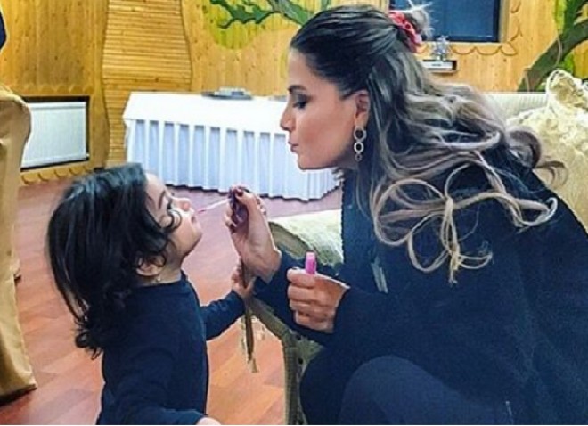 Natavan Hacı Nazimin qızı ilə - foto