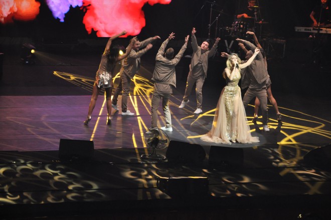 Vera Brejnavanın Bakı konsertində yaşananlar - fotolar