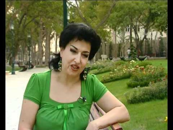 Ruhəngiz Musəvi imicini dəyişdi - foto