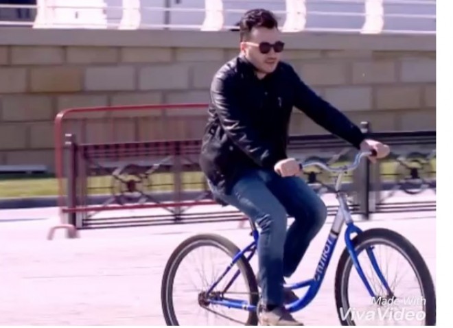 Elvin Abdullayev velosiped sürdü