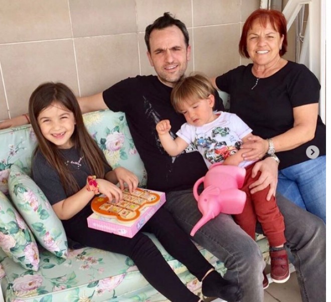 İradə İbrahimovanın həyat yoldaşı və övladlarından yeni - fotolar