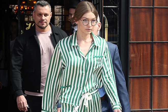 Cicinin gecə geyimindəki küçə dəbi - foto