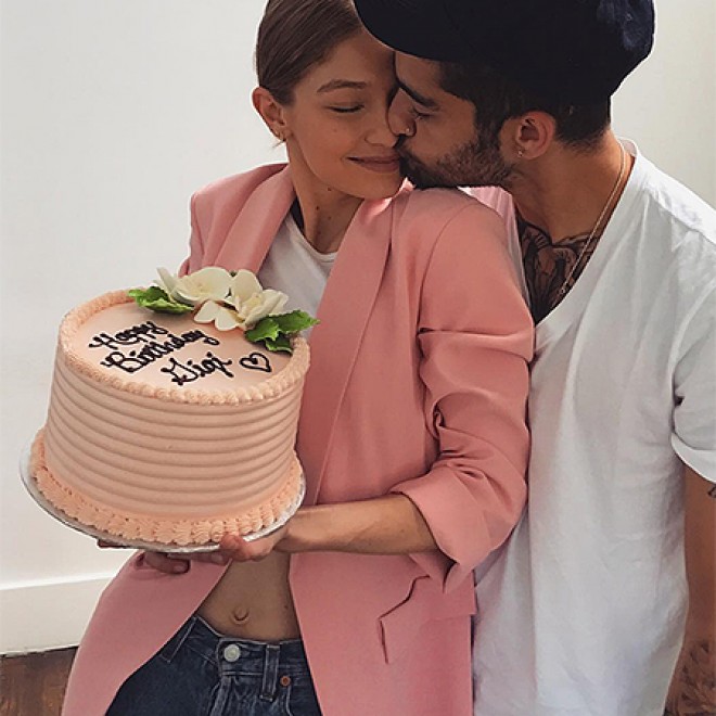 Cici Hadidin 22 yaşı oldu - fotolar