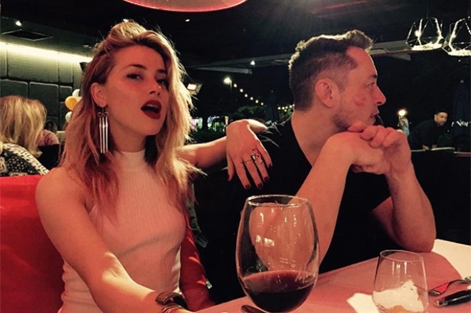 Coni Deppin keçmiş xanımı yenidən ərə gedir