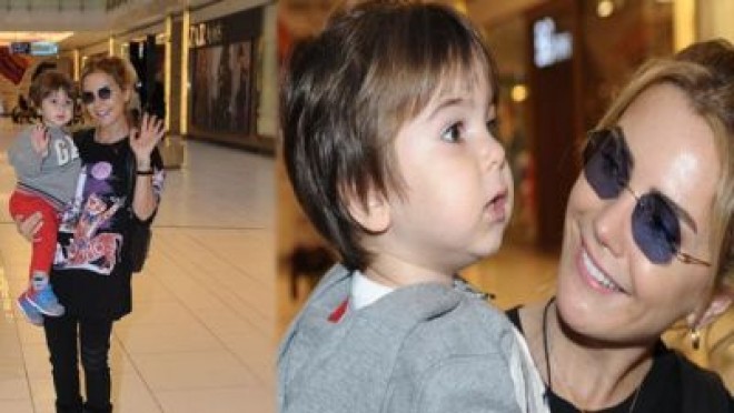 Türkiyəli aparıcı hədəf oldu&nbsp;