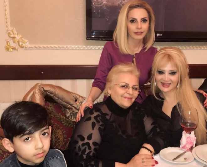 50 yaşını qeyd edən Məleykə Əsədova: "Nə yaxşı ki, varam"