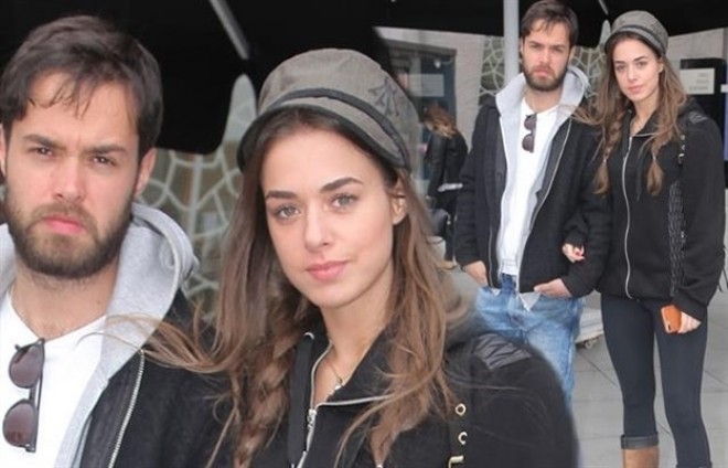 "İçerde" serialının aktrisası əkiz qardaşı ilə alış-verişdə