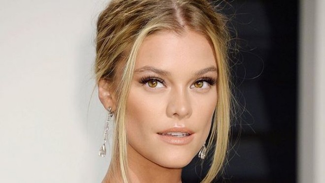 Leonardo Di Kaprionun model sevgilisi elə foto paylaşdı ki...