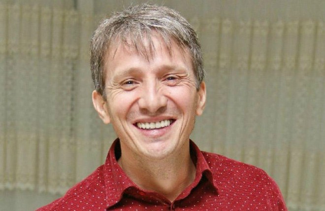 Azər Axşam: "Təhsilsiz olanlar öz sözlərini dedikdən sonra..."