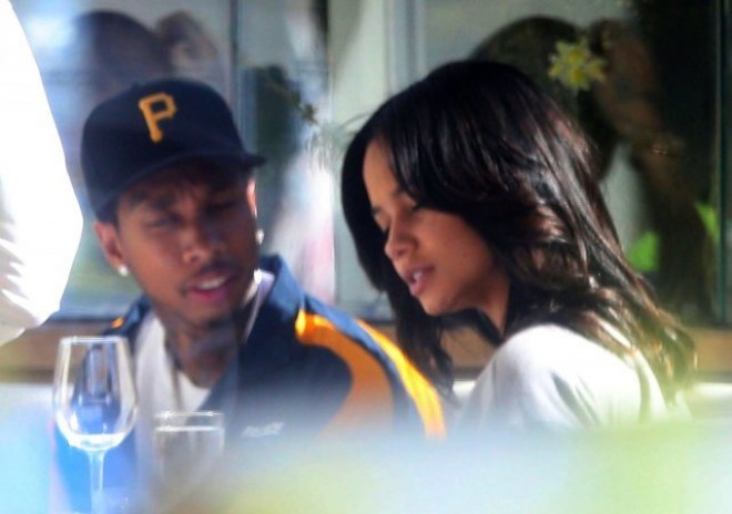 Kaylidən ayrılan repçi yeni sevgilisi ilə - foto