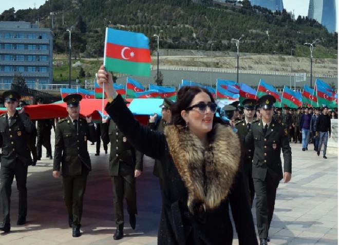 Elza şəhidlərimiz üçün keçirilən yürüşdə