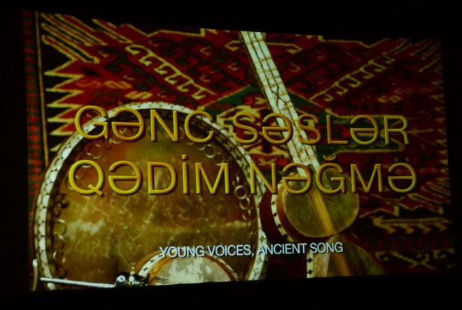 “Gənc səslər, qədim nəğmələr” Parisdə