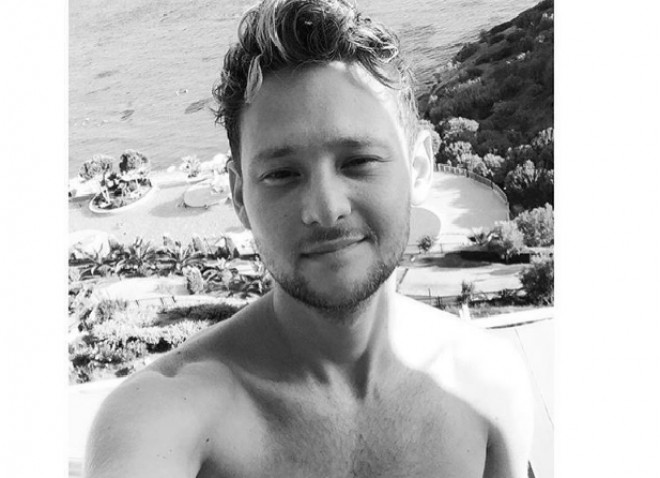 Eldar çılpaq fotosunu paylaşdı