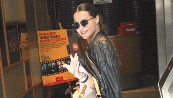 Ebrudan çılqaq fotolara açıqlama