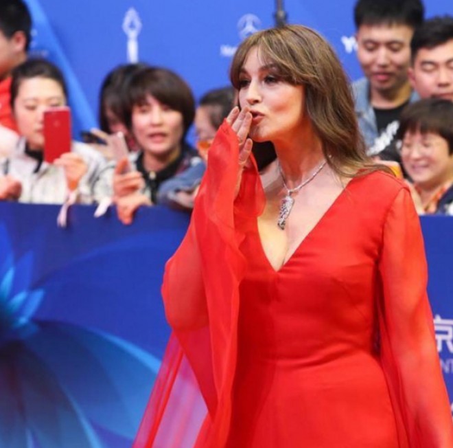 &nbsp;Monika festivalda görənləri heyran etdi - foto