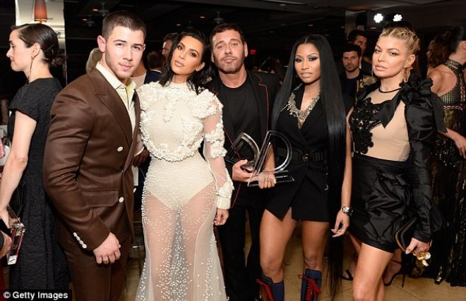 N.Minaj və Kim Kardaşyan eyni məkanda