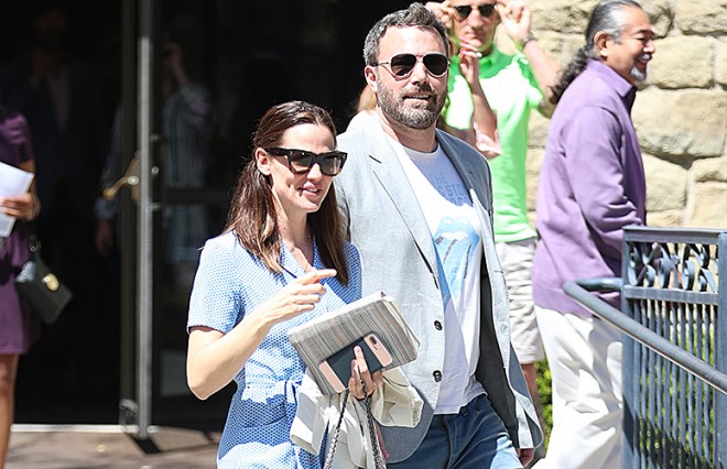 Boşanmağa hazırlaşan cütlük “Pasxa” bayramını qeyd etdi - fotolar