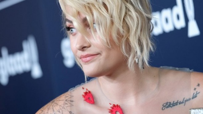 Maykl Ceksonun qızının 11 minlik libası - foto