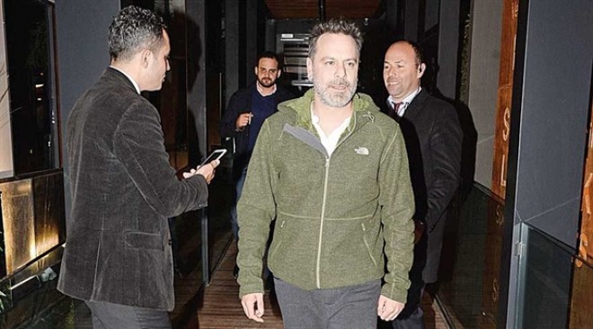 "Fİ"nin aktyoru evliliyə ilk addımı atdı