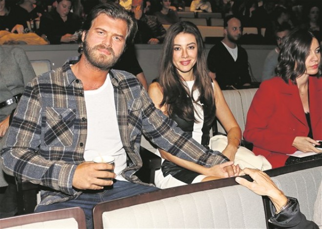 Kıvançı serialda da xanımı geyindirir