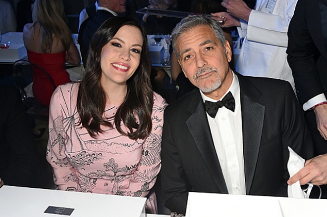 “Omega”nın yubileyinə ulduz axını - fotolar