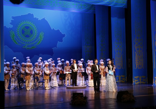 Qızıl Orda sənətçiləri Bakıda