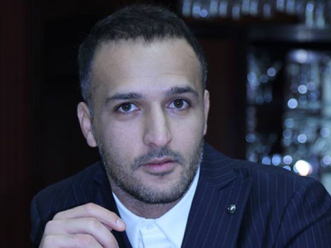 Azər qızı ilə - video